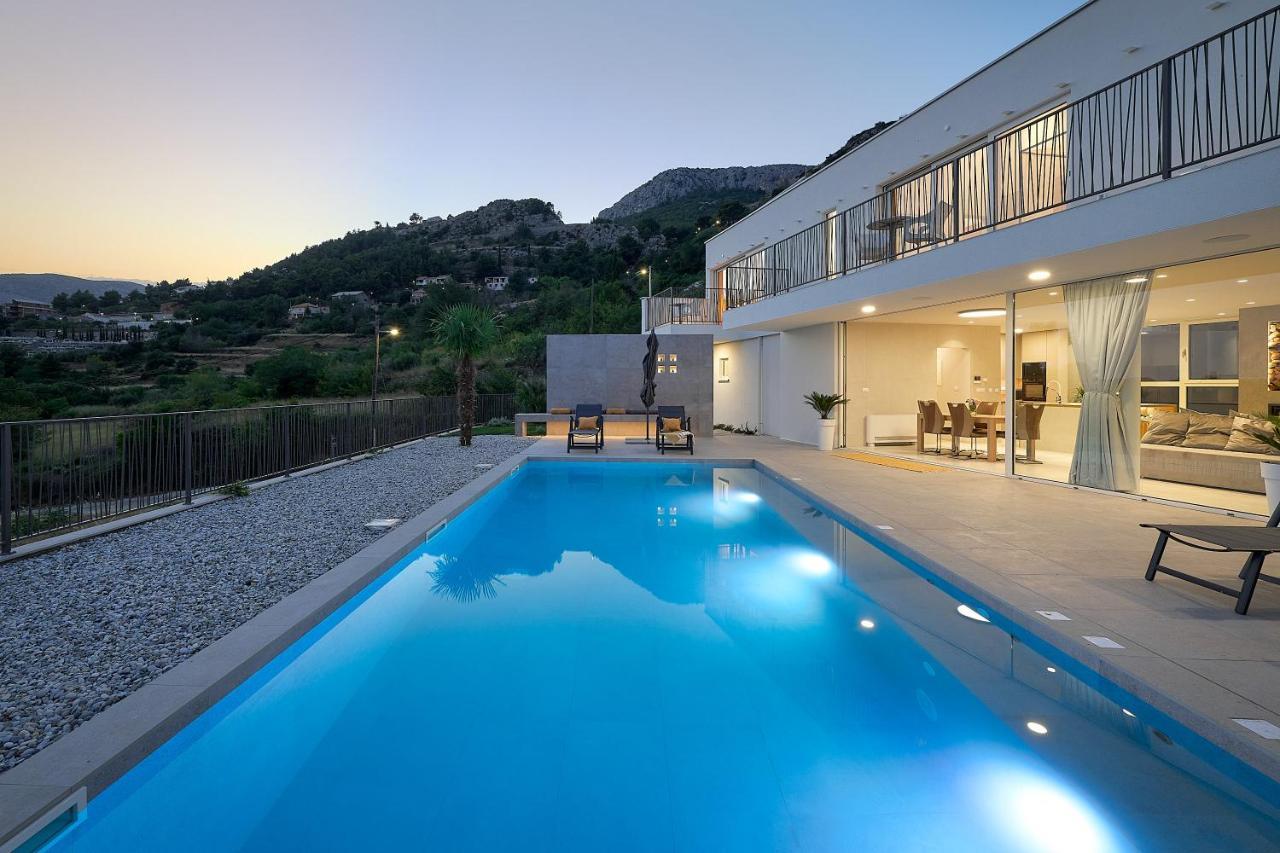 Design Villa Clavis-Brand New Villa With A View Klis Exterior photo